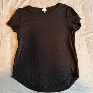Black tee shirt